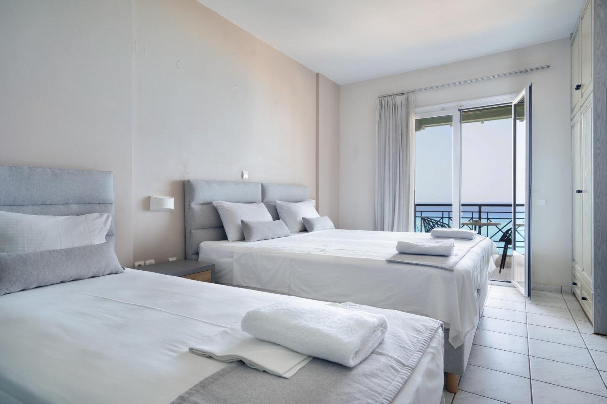 Sunset Triple 1 Apartment Agios Nikitas Exterior photo